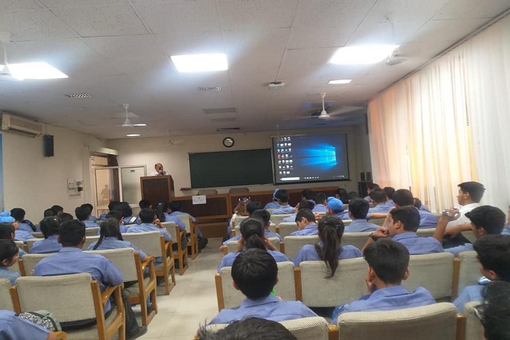 Dikshant Global School-Seminar