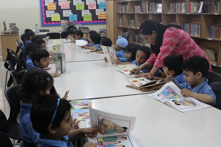 Dikshant International School-Library