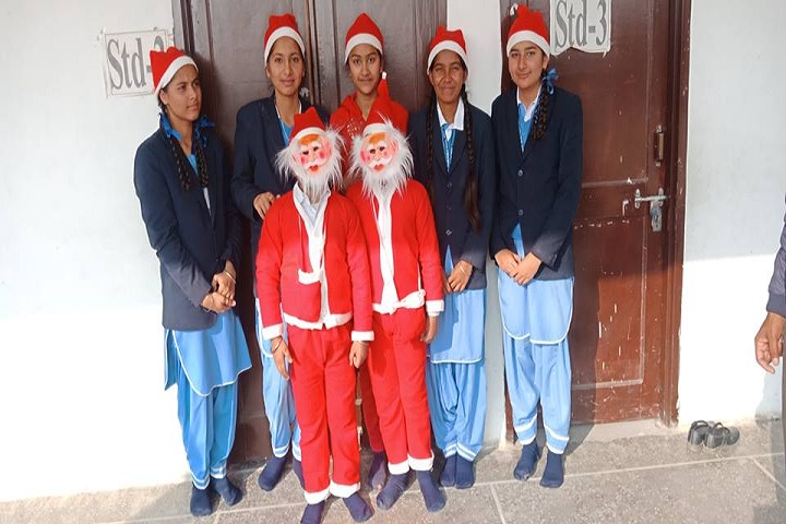 Divine Mata Gujri Public School-Christmas Celebration