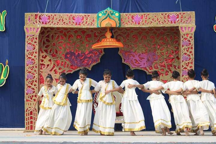 Doon Public School-Dance