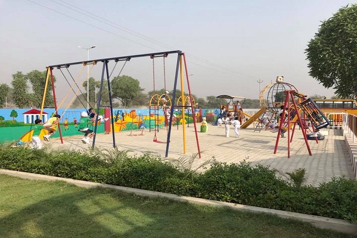 Dr Holmes Academy-Playground