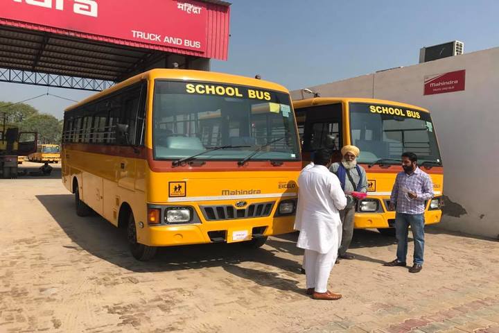 Dr Holmes Academy-Transport