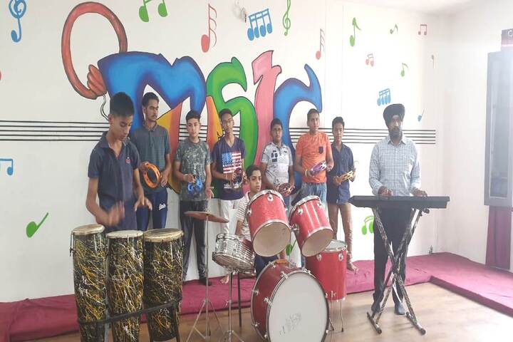 Dr Saif-Ud-Din Kitchlu Memorial Public School-Music room