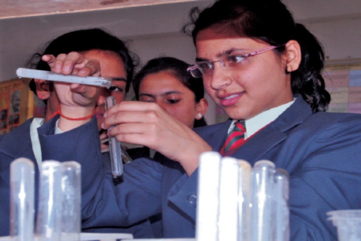Holy Cross International School- Lab