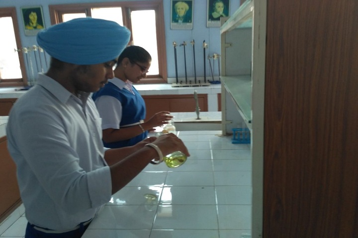 Gem Public School-Chemistry lab