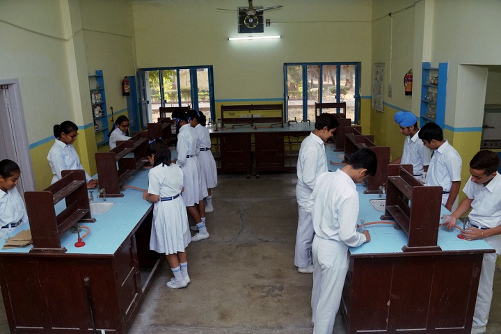 Gen Gurnam Singh Public School-Science Lab