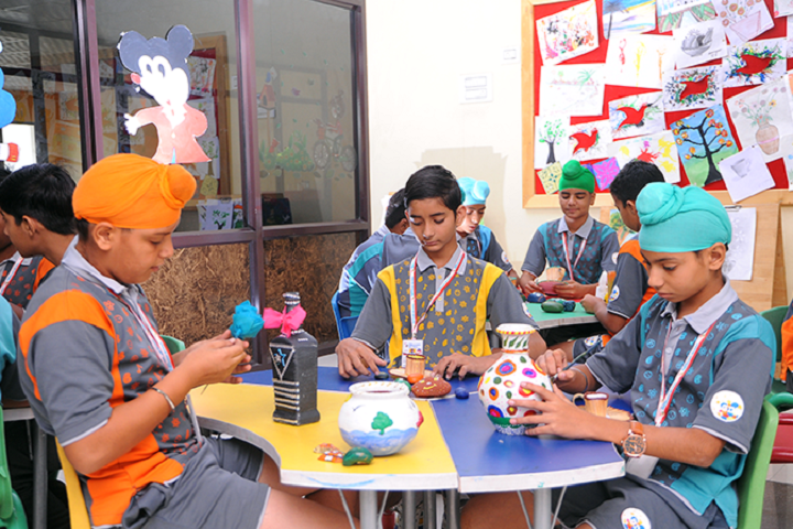 berrysglobaldiscoveryschool-Art