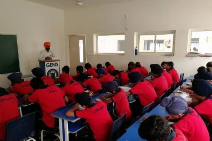 Golden Era Millennium School-Classroom
