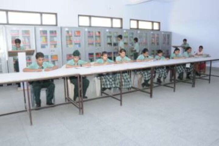 Green Land Day Boarding Public School-Library