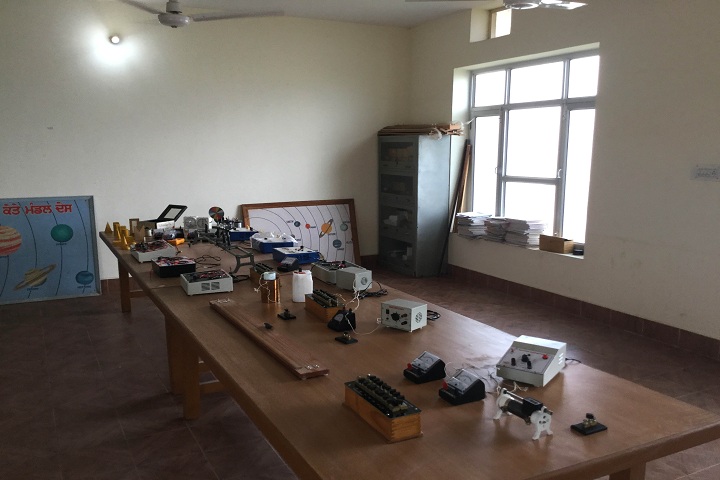 Guru Dashmesh Academy-Lab