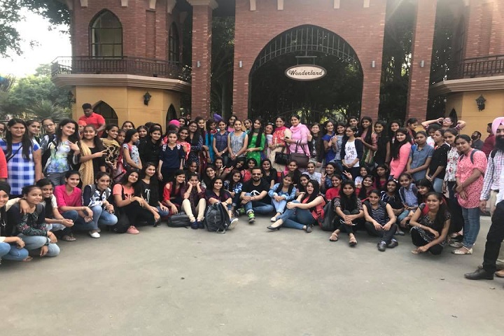 Guru Gobind Singh Vidya Mandir Senior Secondary School-Excursion