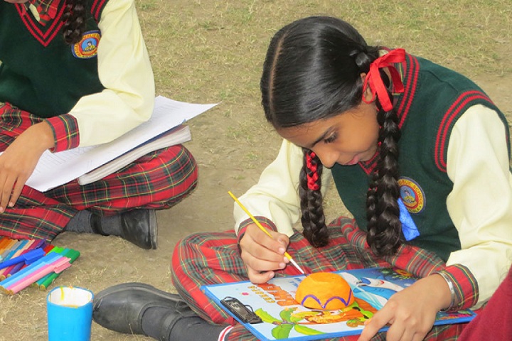 Guru Hargobind Public School-Crafts Class