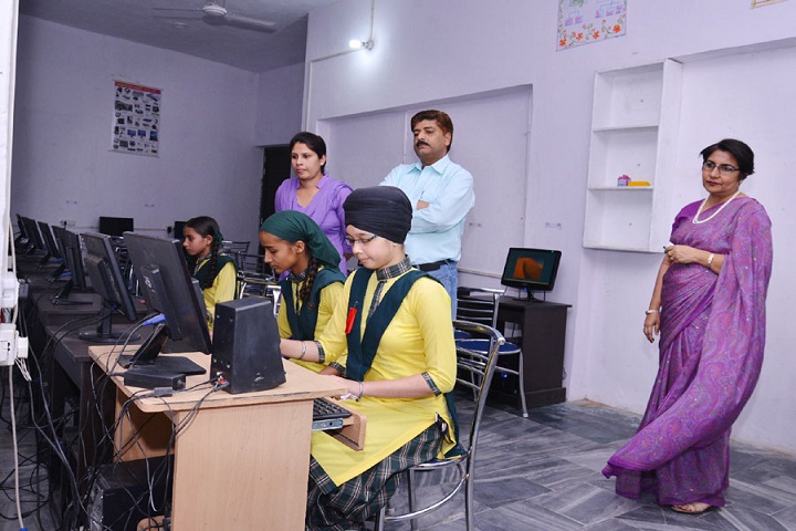 Guru Hargobind Public School-IT Lab