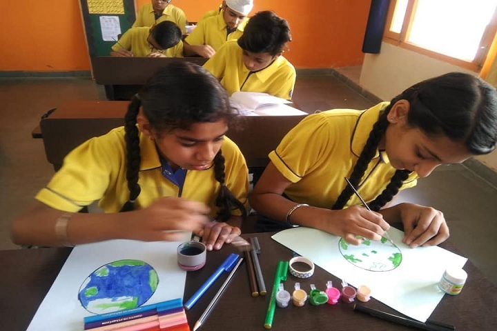 Guru Nanak Foundation Global School-Arts and Crafts
