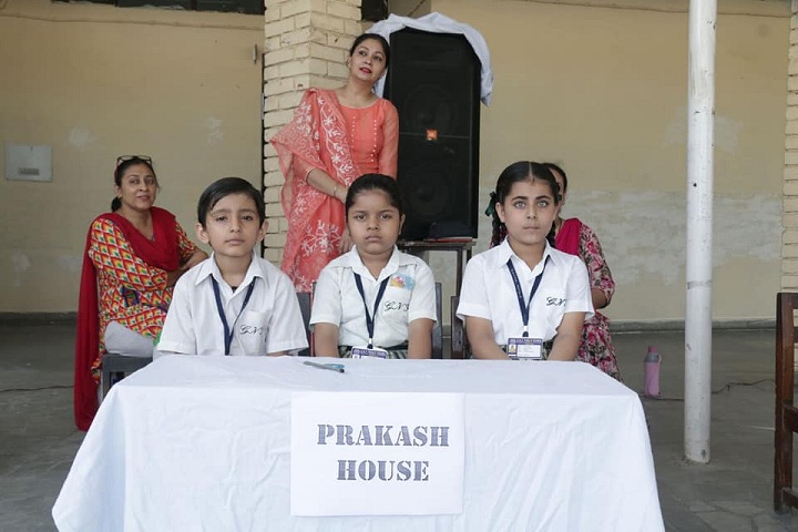 Guru Nanak Foundation Public School-Quiz Competition