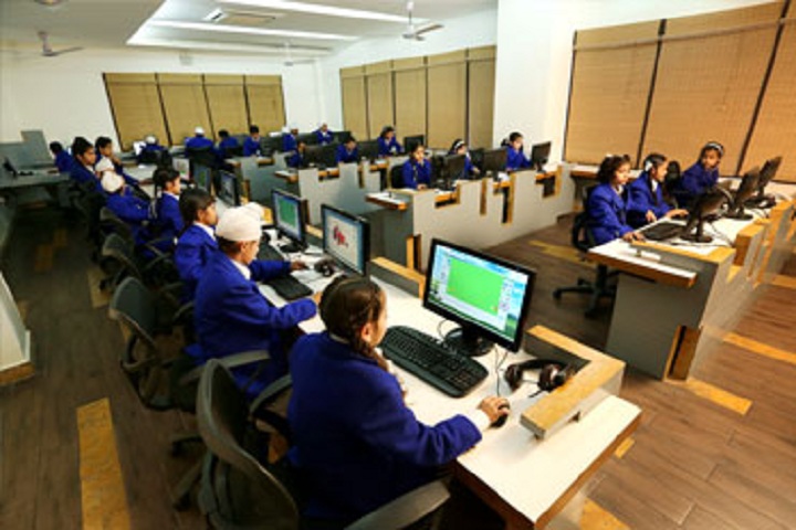 Gurukul World School-Computer Lab