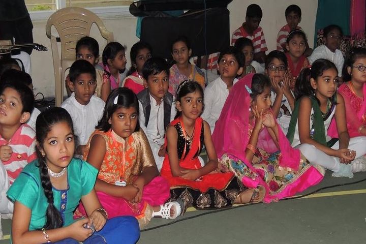 Ambitus World School-Students