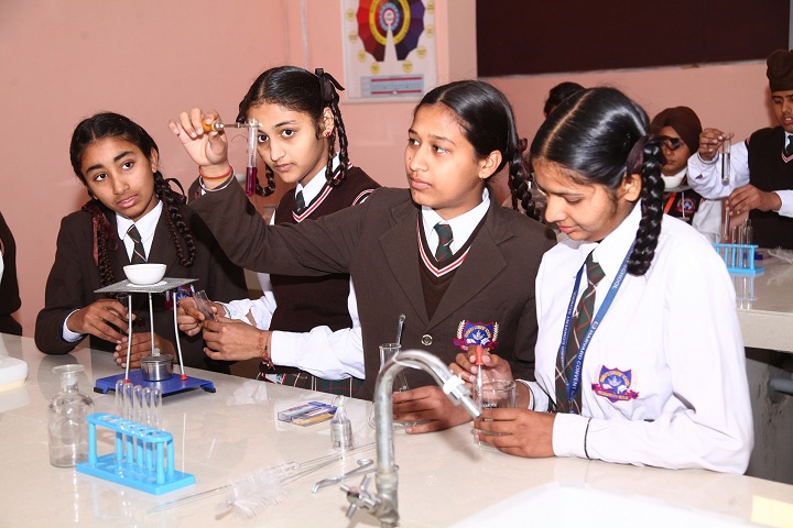 Harvard Convent School-Chemistry Lab