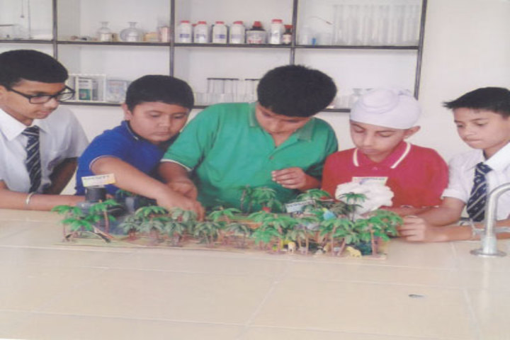 Jalandhar Public School-Science Lab