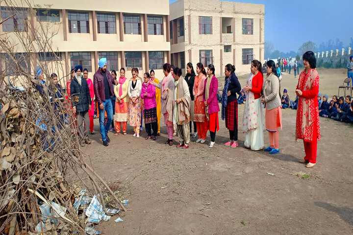 Jasdev Public School-Lohri Celebration