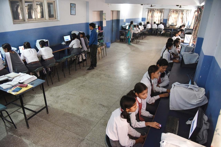 International School-Computer Lab