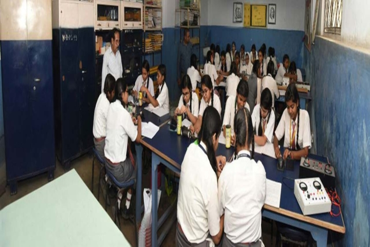 International School-Physics Lab