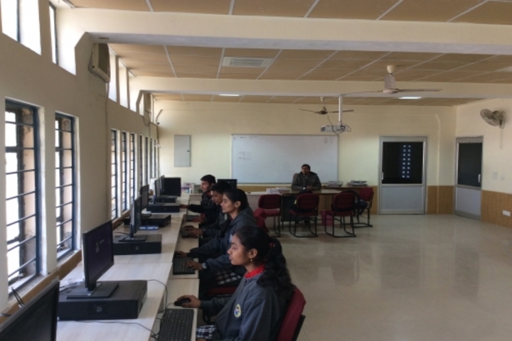Kendriya Vidyalaya No 3-Computer Lab