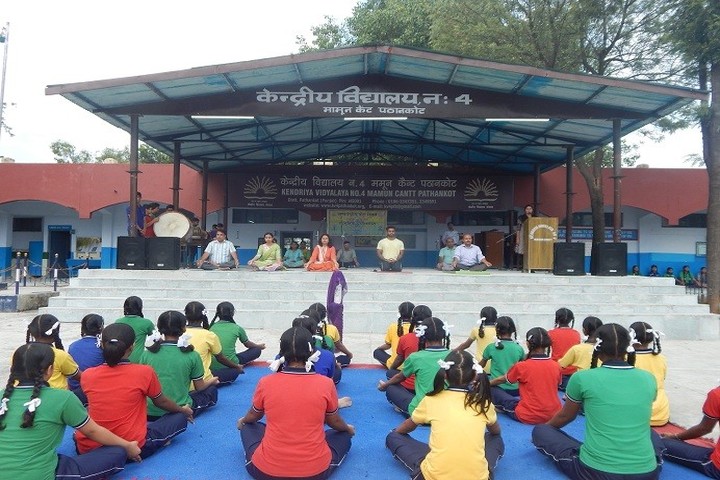 Kendriya Vidyalaya No 4-Yoga Day