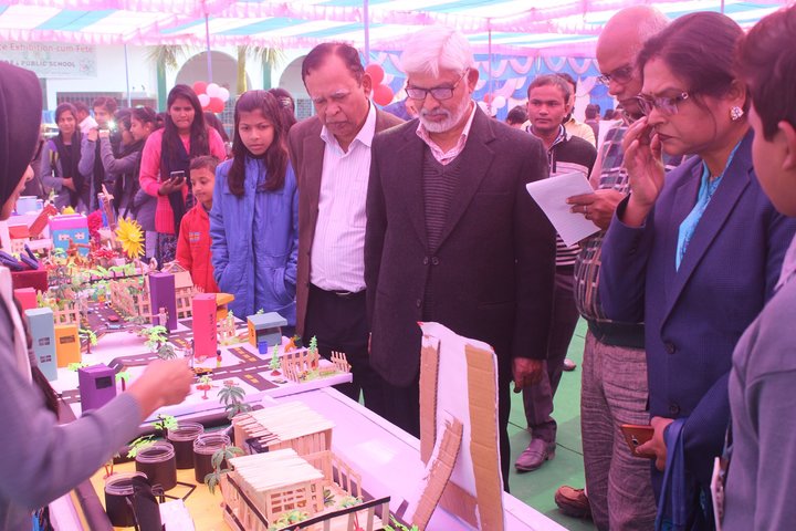 Iqra Public School-Science Exhibition