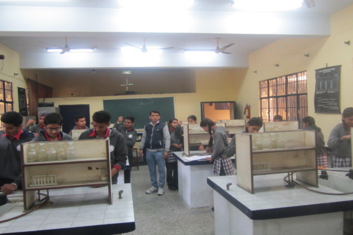 Kendriya Vidyalya-Physics Lab