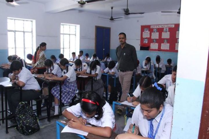 Kulwant Rai Dav Pub School-Classroom