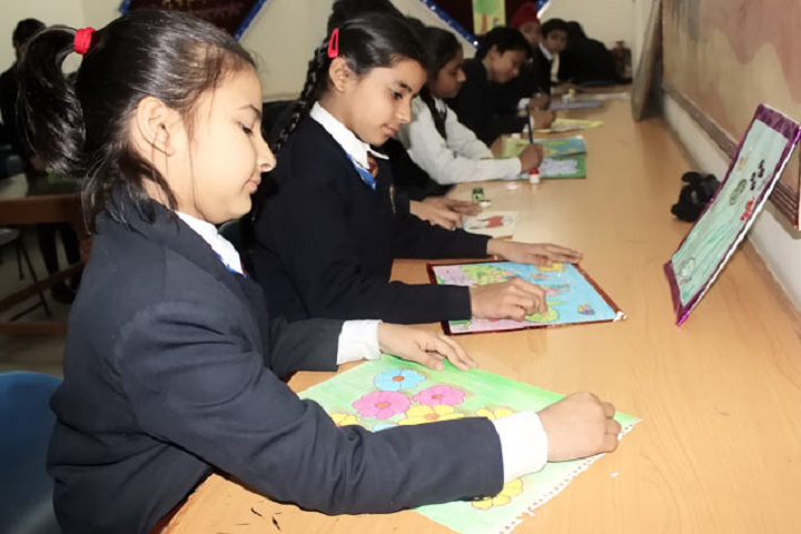 Kundan Vidya Mandir Senior Secondary School-Art-Room