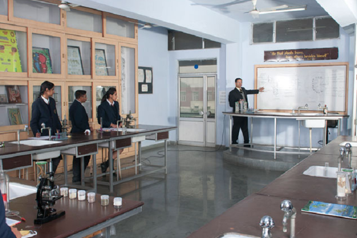 Kundan Vidya Mandir Senior Secondary School-Biology-Lab