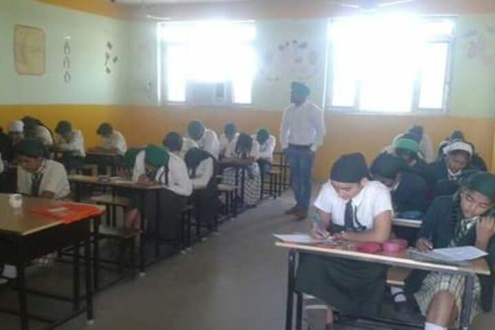 Lakshmi Devi Sahni School-Class Room