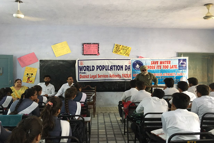 Lala Saran Dass Boota Ram Aggarwal Sarvhitkari Vidya Mandir-Classroom
