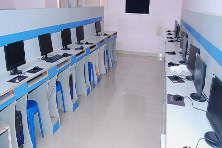 Late Ishar Das Gumber Dav Centenary Public School-Computer-Lab
