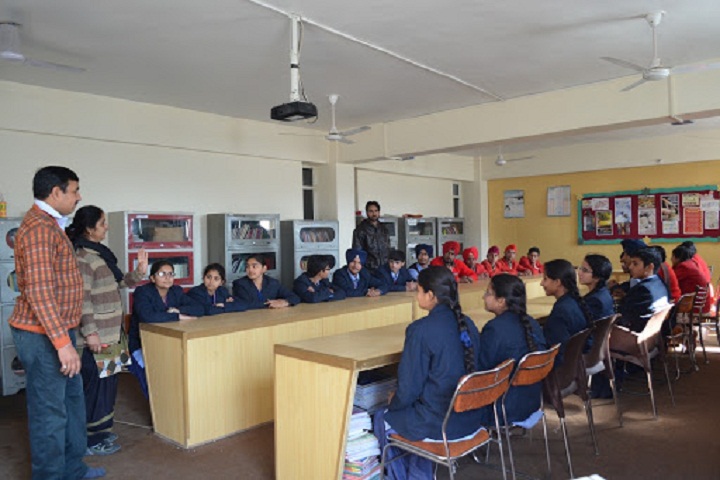 Madhuvan Vatika Public School-Library