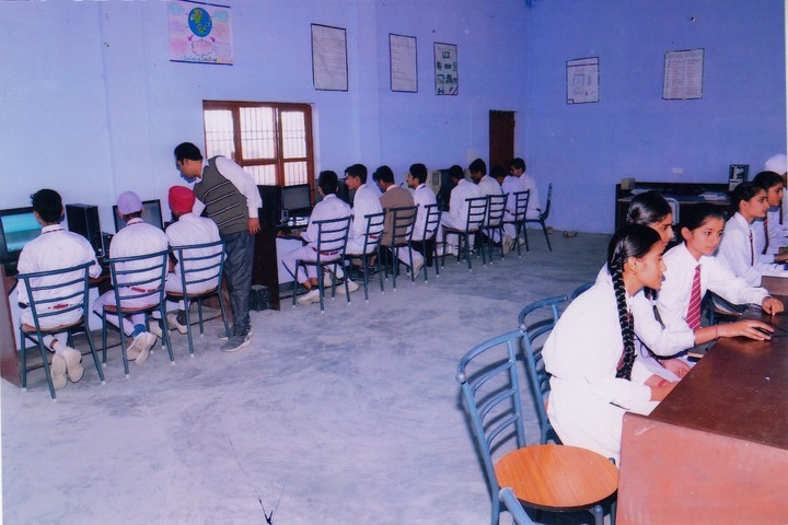 Maharana Partap Adarsh Vidyalaya-Computer Lab