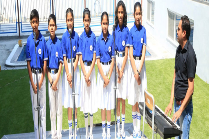Manav Mangal Smart World-Singing