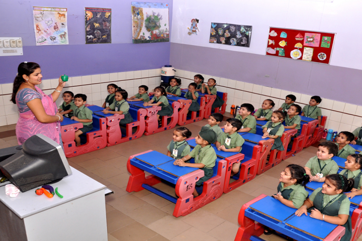 Mata Gujri Public School-Kids classroom