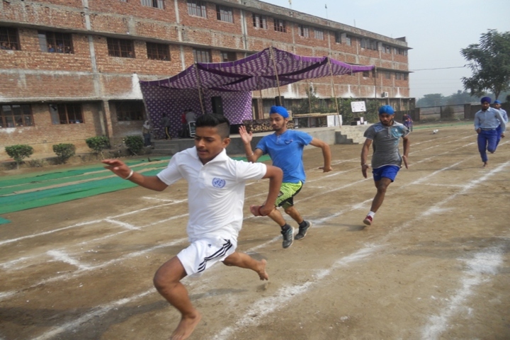 Mata Gujri Public School-Running Competition