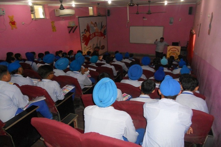Mata Gujri Public School-Seminar