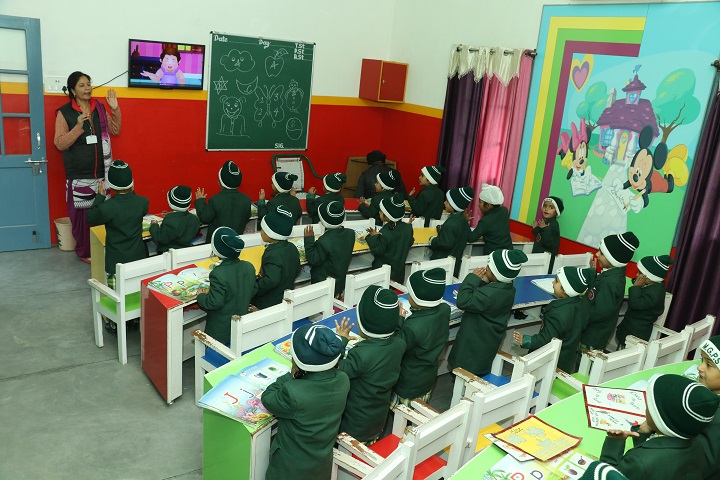 Mata Gujri Senior Secondary School-Classroom
