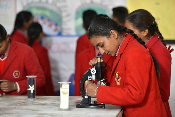 Meera Public School-Biology Lab