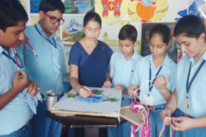 Modern Sandeepni School-Art and Craft
