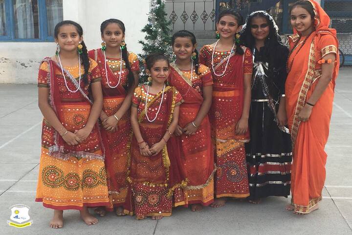 Modern Sandeepni School-Fancy Dress
