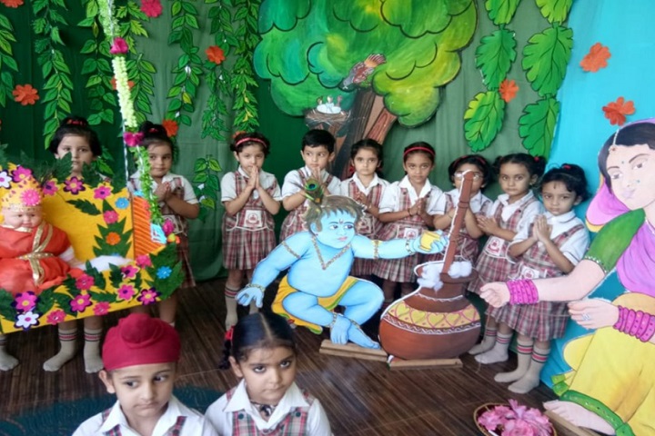 Montessori Cambridge School-Krishnastami