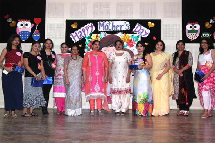 Montgomery Guru Nanak Public School-Mothers day