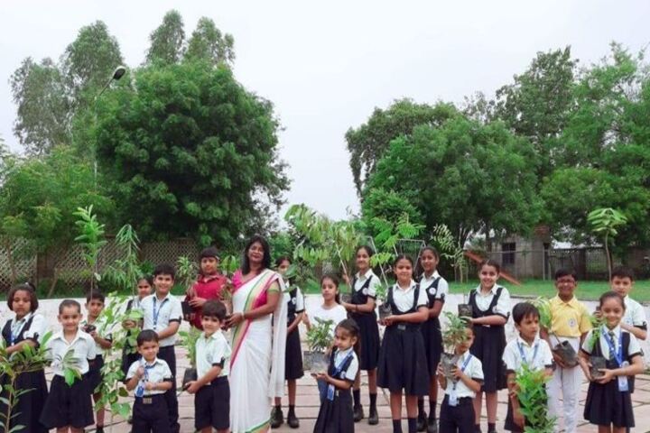 Mount Litera Zee School-Environment Day