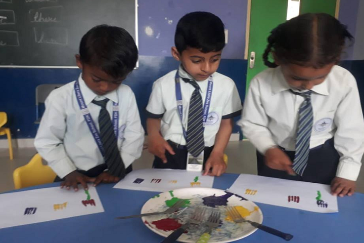 Mount Litera Zee School-Art and Craft